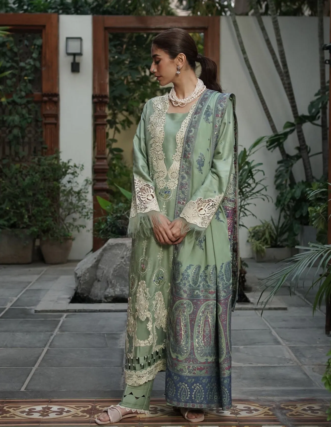 Manara Luxury Winter Festive Collection – Ananse