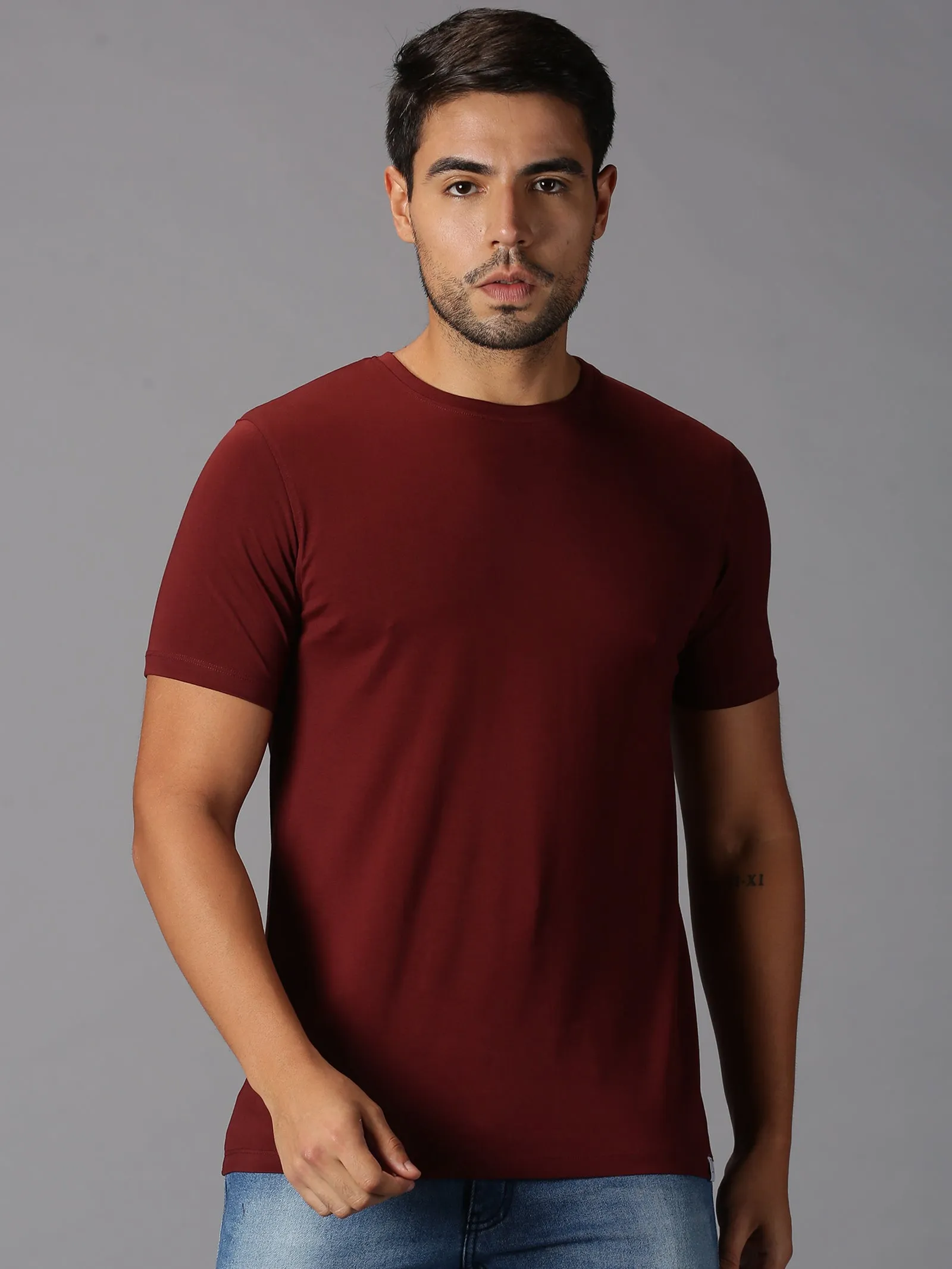 MEN'S SUPIMA COTTON BURGANDY SOLID SLIM FIT T.SHIRT