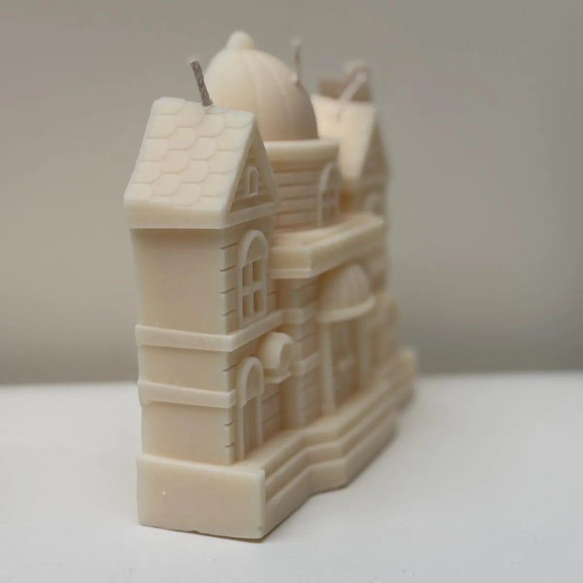 Winter Wonderland Large House Candle
