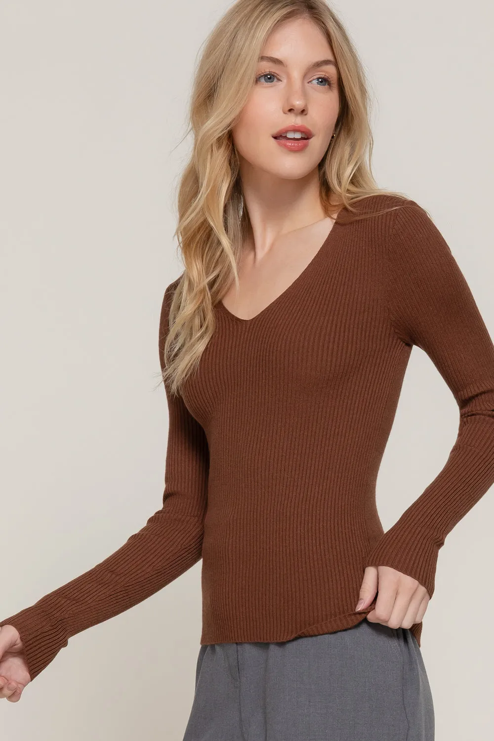 Women's Long Sleeve V-Neck Fitted Viscose Ribbed Sweater